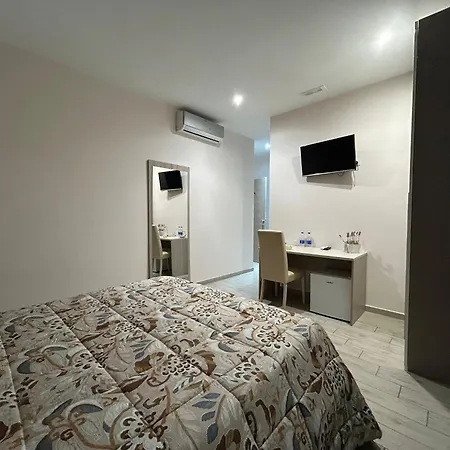 La Suite-3